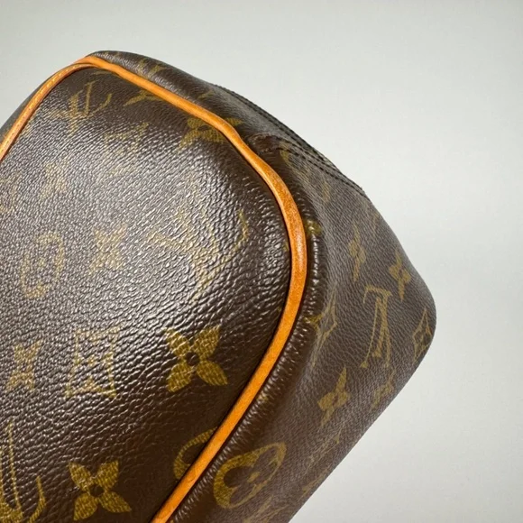 Louis Vuitton Trouville Monogram - Picture 13 of 16